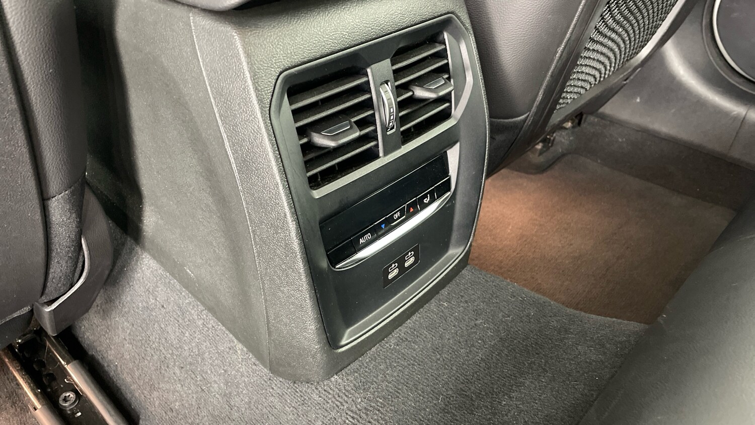 Used BMW 3 Series 2022 for sale - 77871918: Photo 32