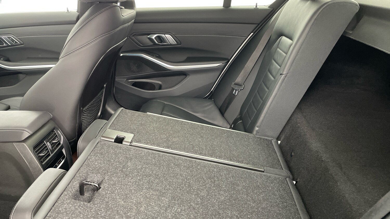 Used BMW 3 Series 2022 for sale - 77871918: Photo 37