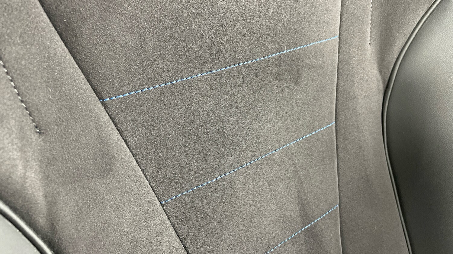 Used BMW 2 Series 2023 for sale - 76427810: Photo 76