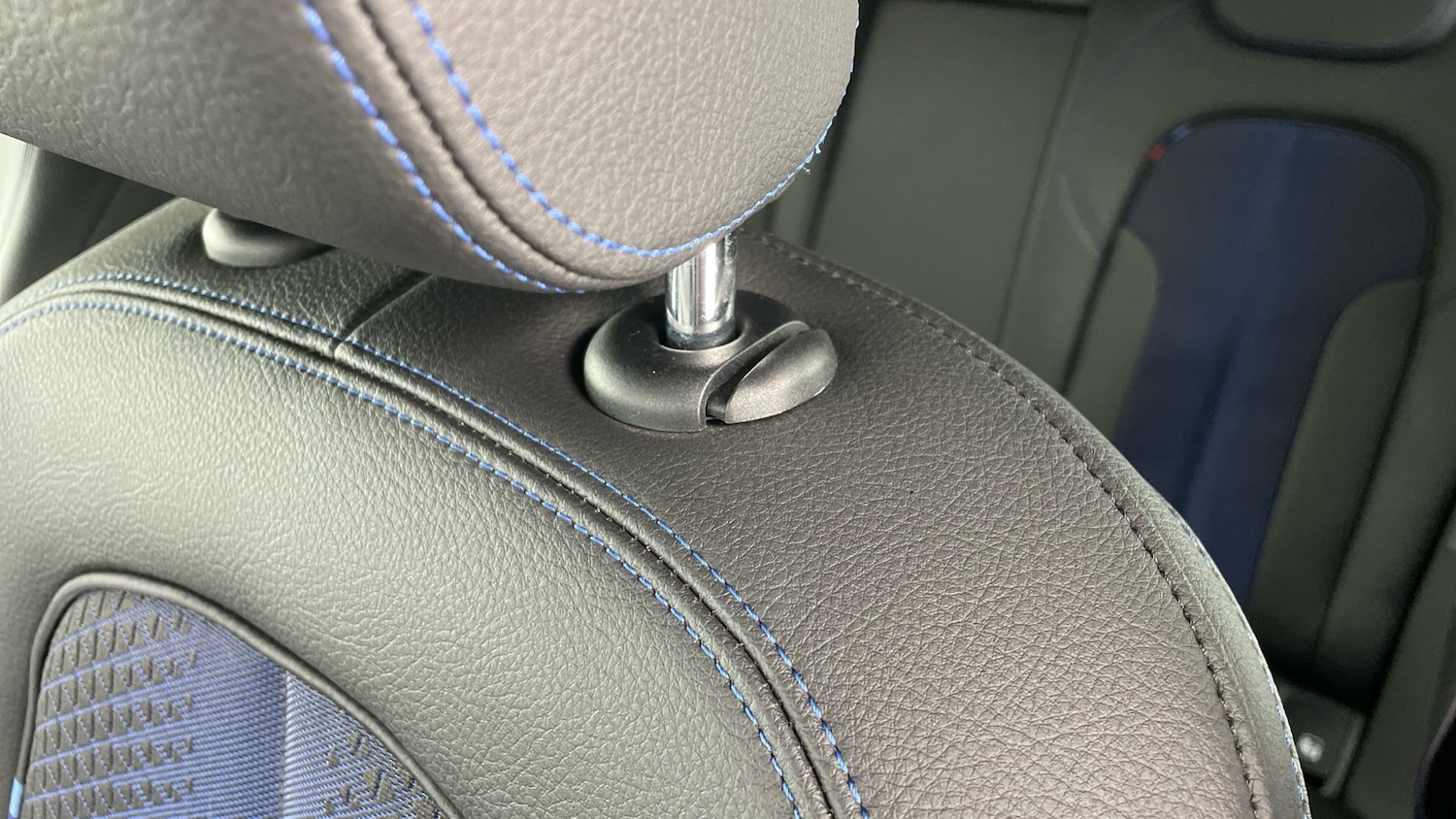 Used BMW 2 Series 2023 for sale - 77694080: Photo 31