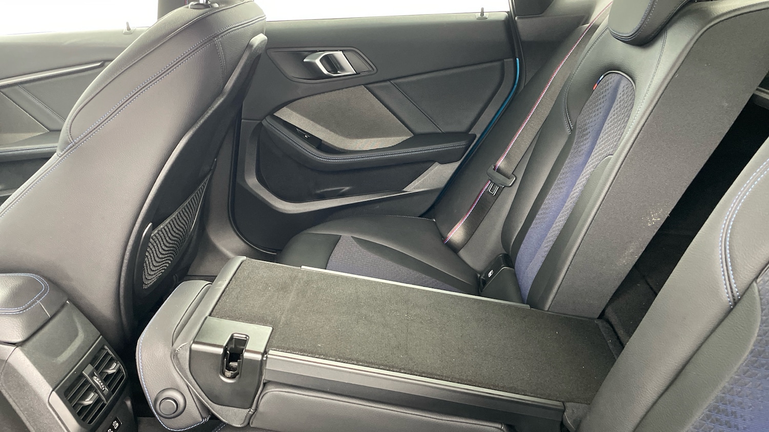 Used BMW 2 Series 2023 for sale - 77694080: Photo 39