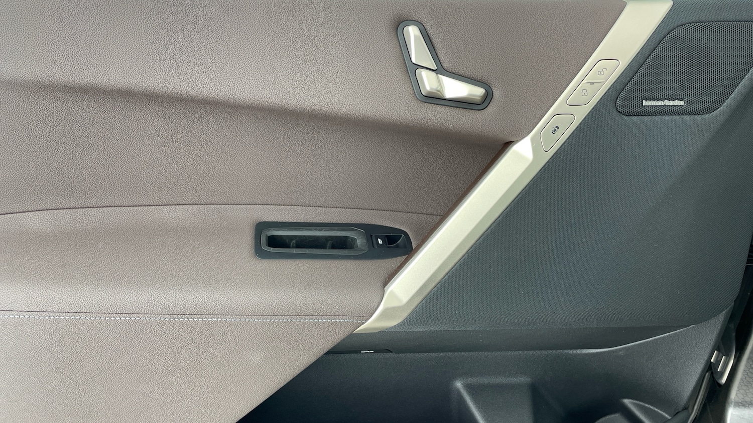 Used BMW iX 2024 for sale - 77116388: Photo 25