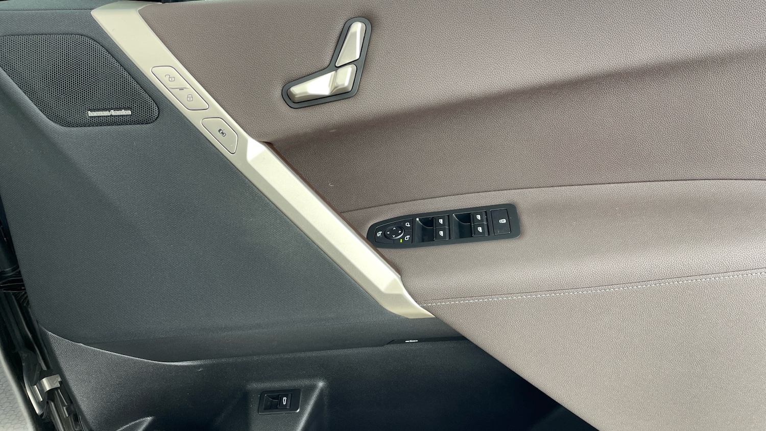 Used BMW iX 2024 for sale - 77116388: Photo 51