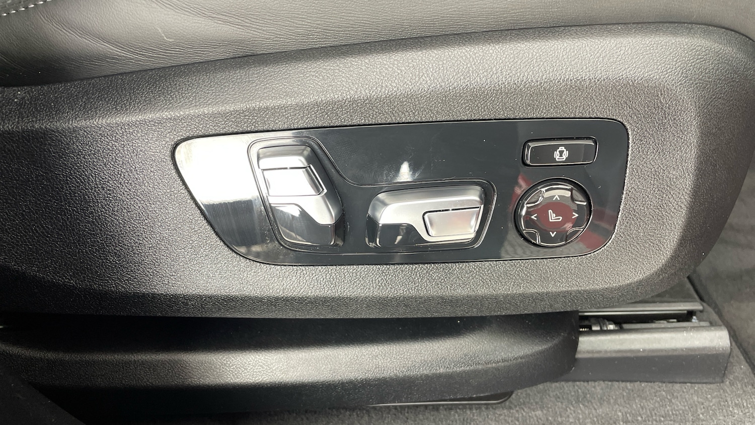 Used BMW X5 M 2025 for sale - 77435610: Photo 61