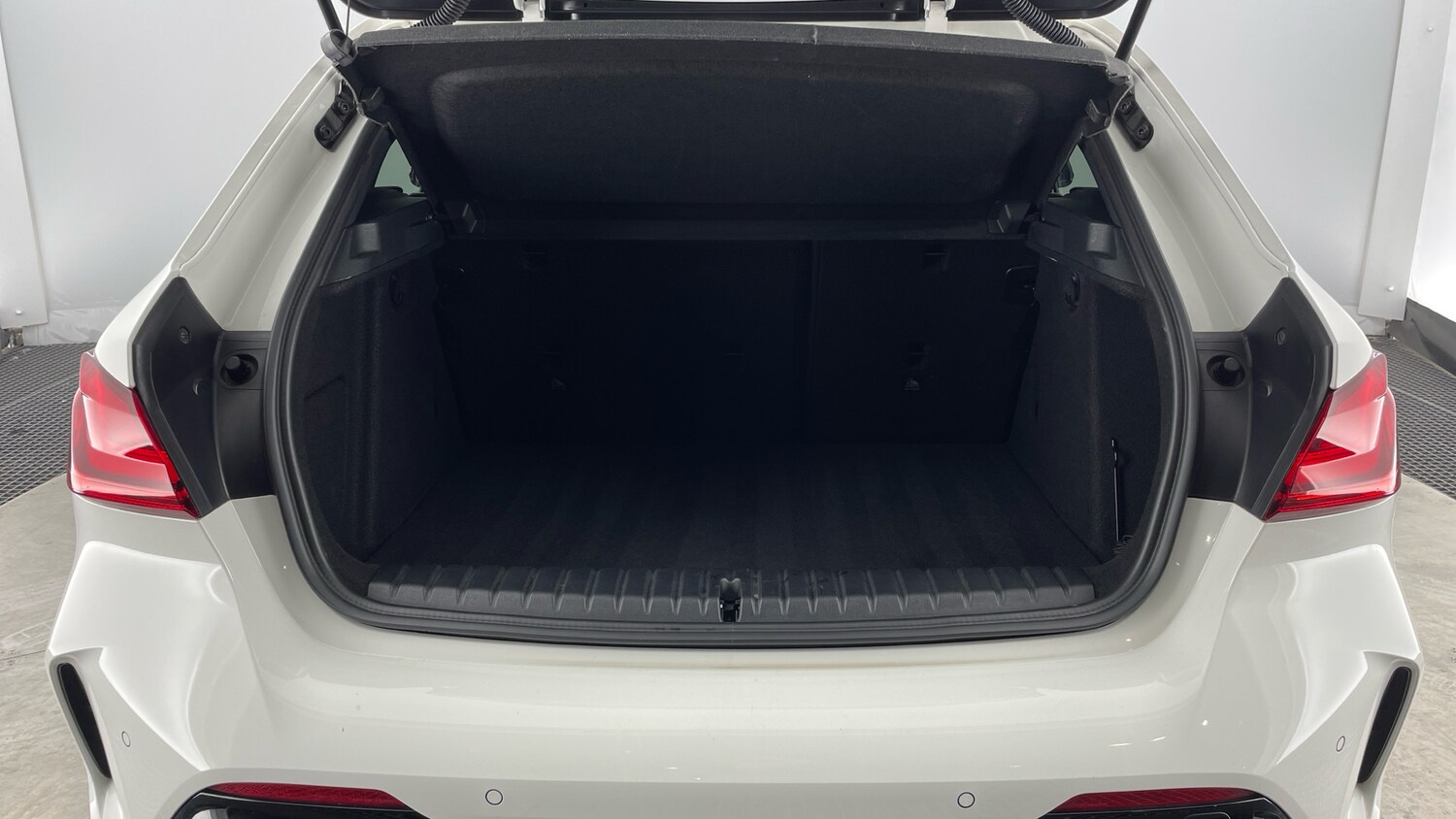 Used BMW 1 Series 2023 for sale - 77581916: Photo 13