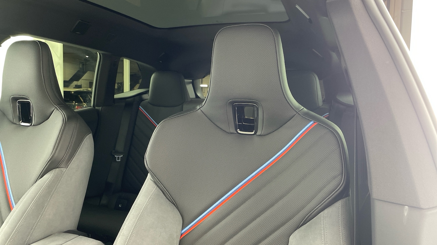 Used BMW iX 2025 for sale - 76477786: Photo 29