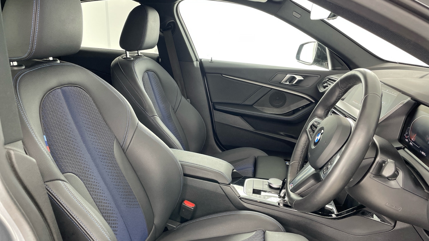 Used BMW 2 Series 2023 for sale - 77365125: Photo 11