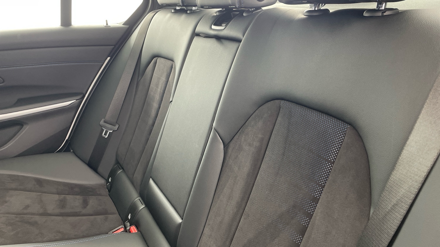 Used BMW 3 Series 2024 for sale - 76455141: Photo 12