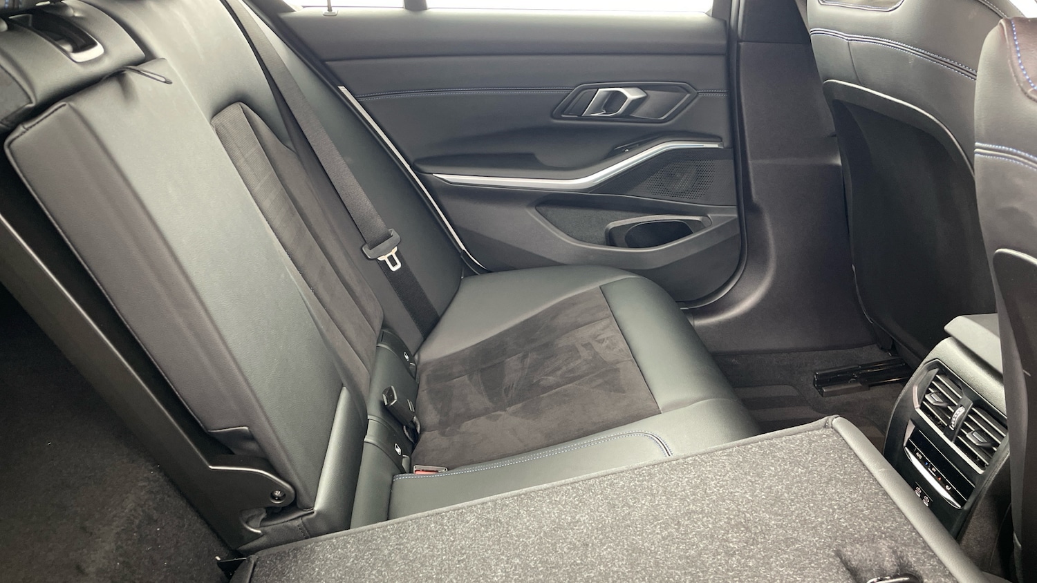 Used BMW 3 Series 2024 for sale - 76455141: Photo 49