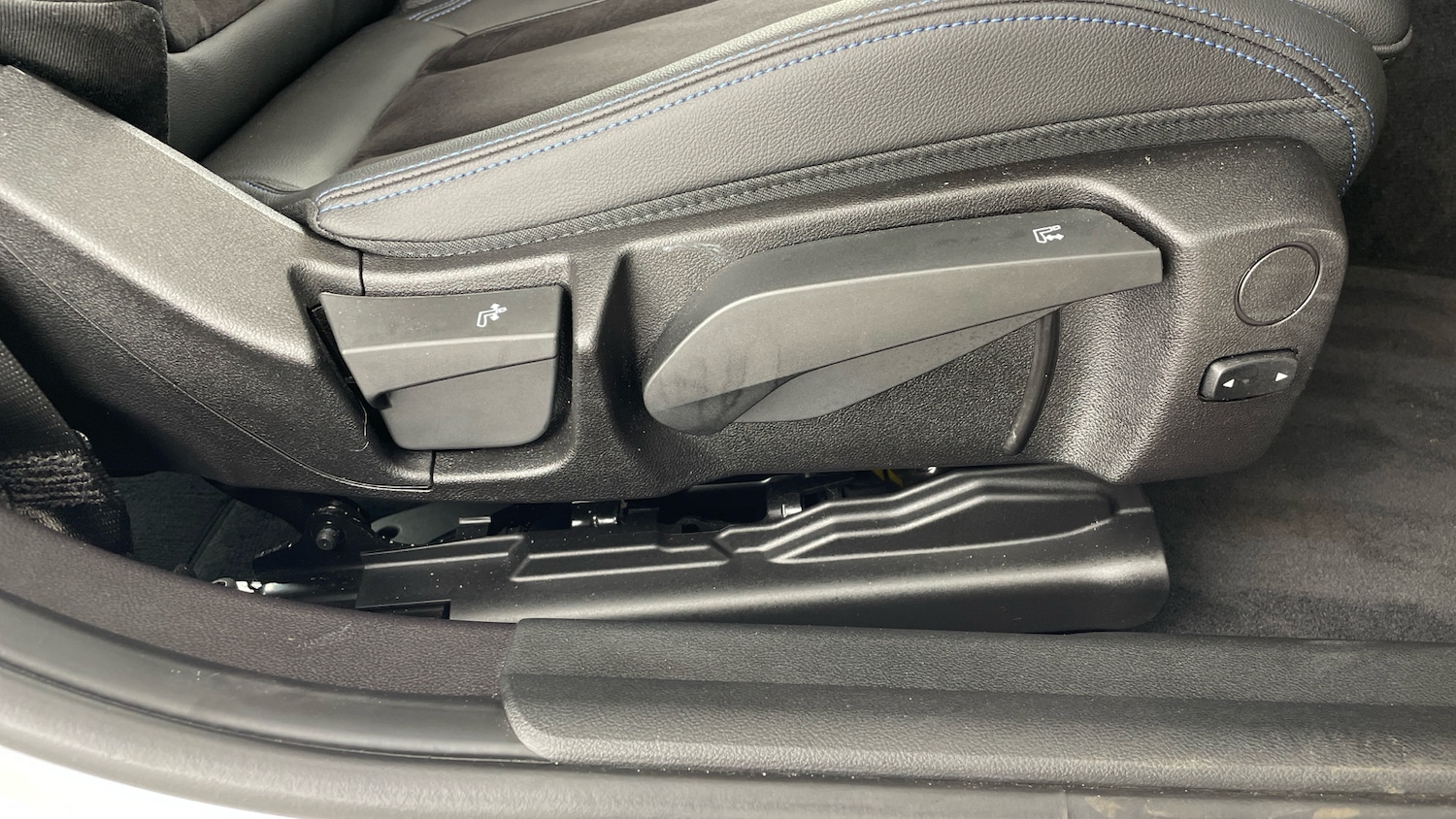 Used BMW 3 Series 2024 for sale - 76455141: Photo 52