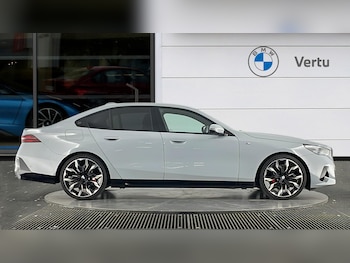 Used BMW 5 Series 2024 for sale - 78552762: Photo