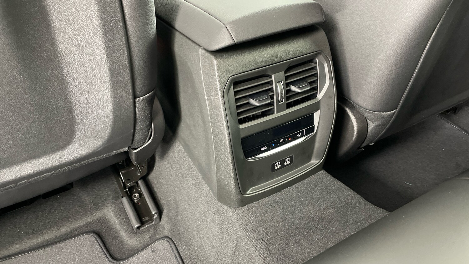 Used BMW 3 Series 2025 for sale - 77069208: Photo 33