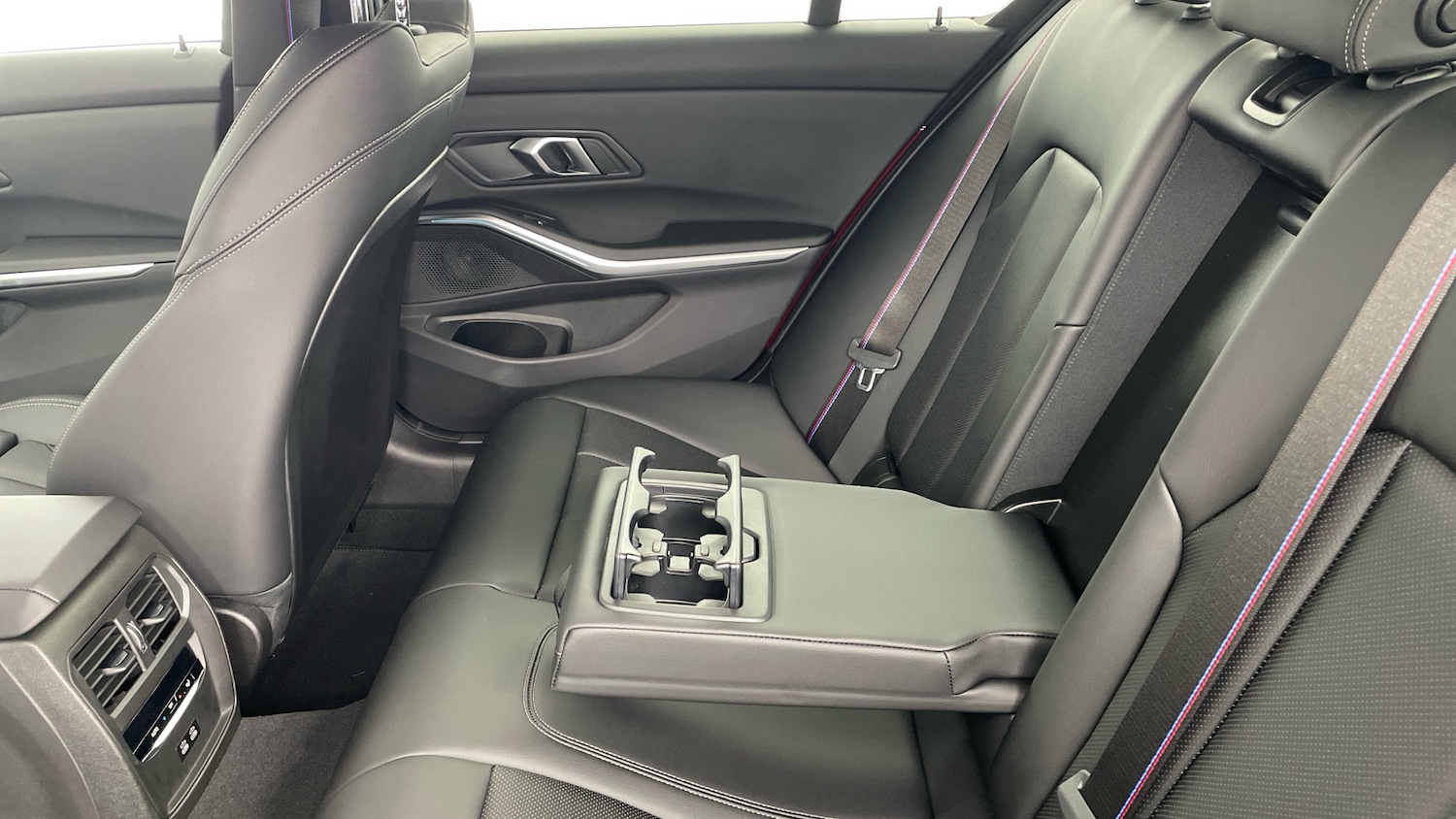 Used BMW 3 Series 2025 for sale - 77069208: Photo 35