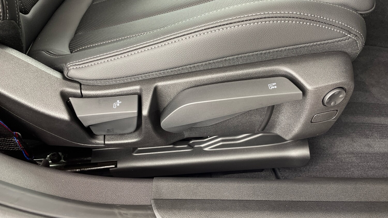 Used BMW 3 Series 2025 for sale - 77069208: Photo 52