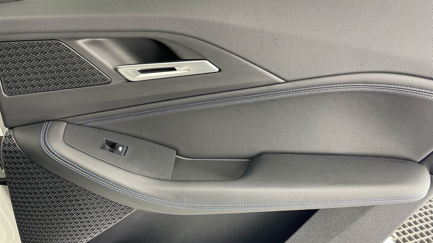 Used BMW 2 Series 2024 for sale - 76892878: Photo 49