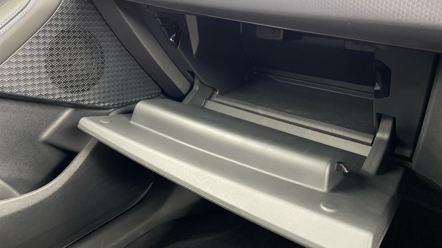 Used BMW 2 Series 2024 for sale - 76892878: Photo 76