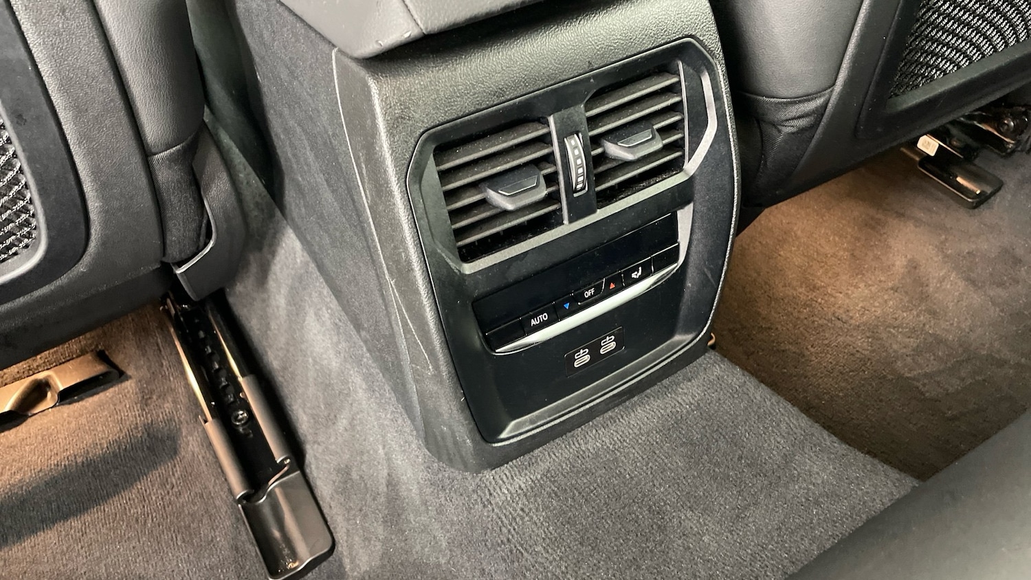Vehicle 33
