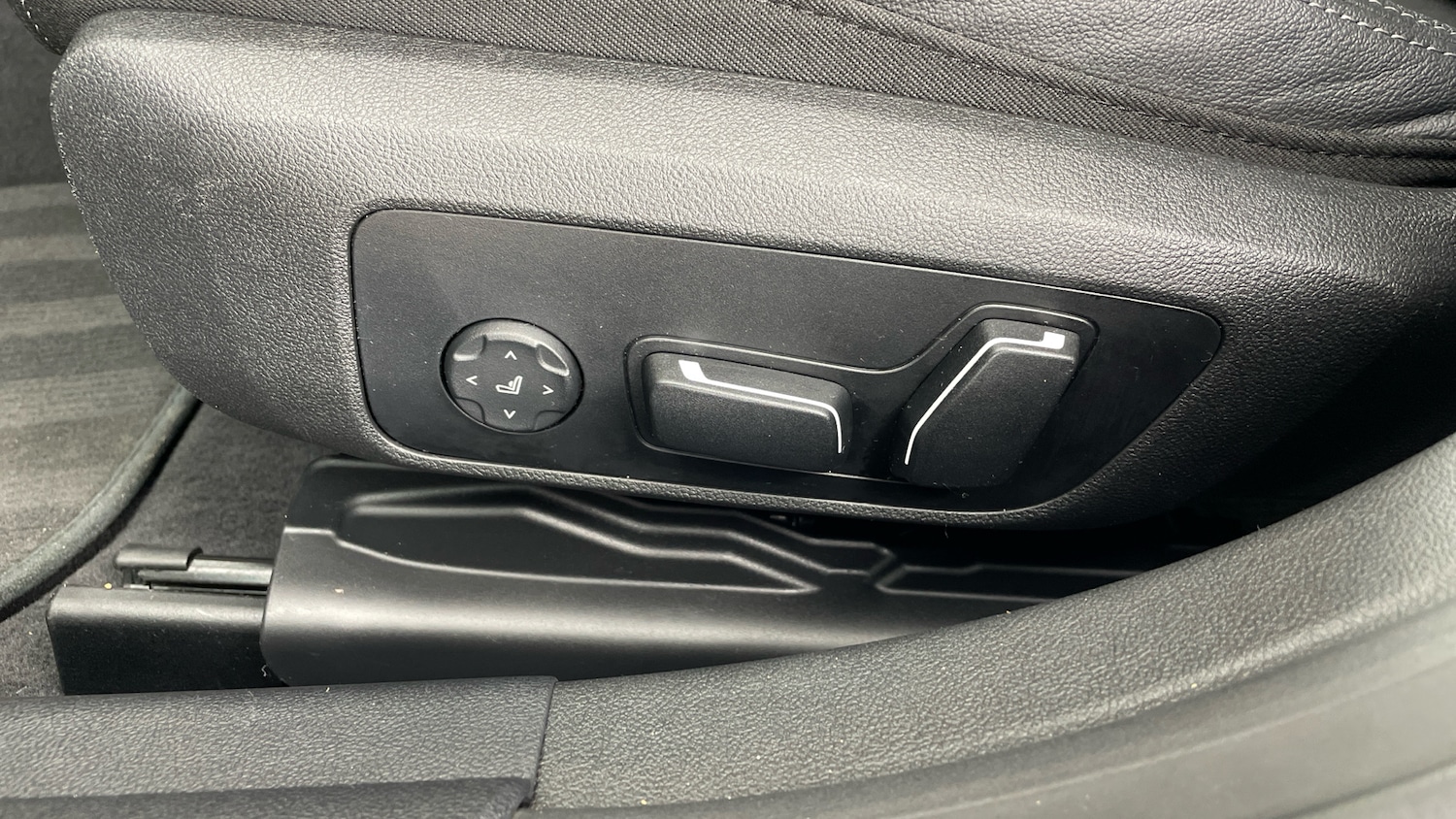 Used BMW 4 Series 2024 for sale - 77085168: Photo 30