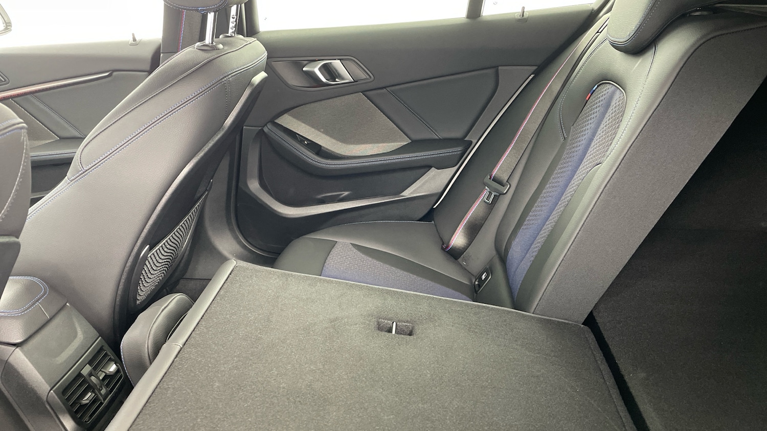 Used BMW 1 Series 2023 for sale - 77937708: Photo 38