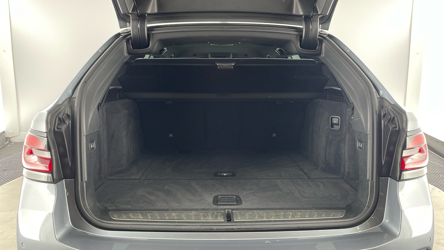 Used BMW 5 Series 2022 for sale - 76402322: Photo 13