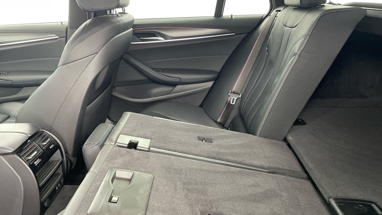 Used BMW 5 Series 2022 for sale - 76402322: Photo 39