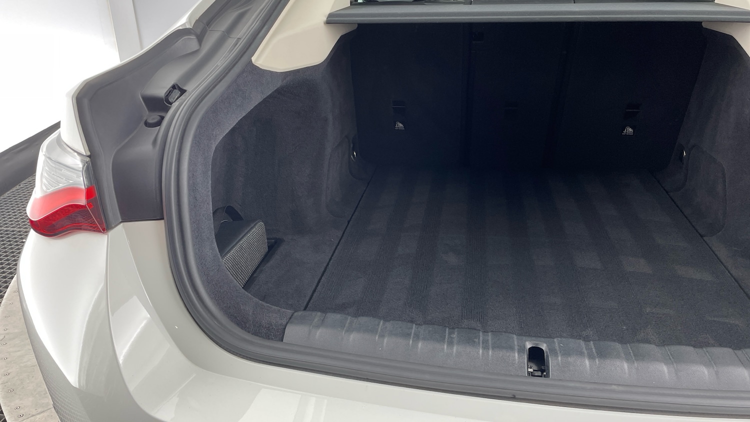 Used BMW i4 2022 for sale - 77803084: Photo 38