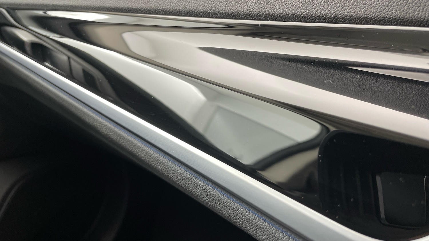 Used BMW i4 2022 for sale - 77803084: Photo 69