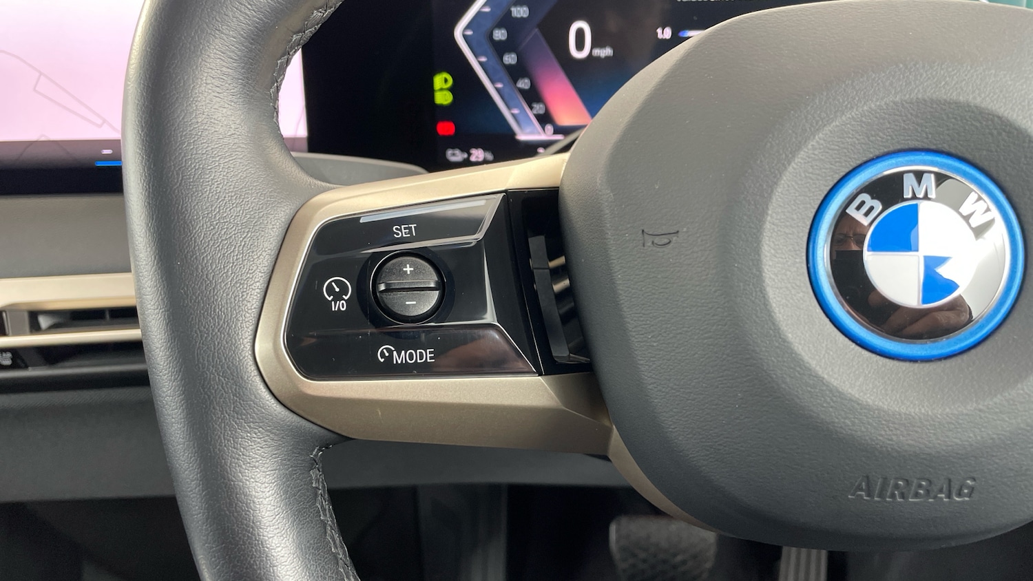 Used BMW iX 2022 for sale - 77803075: Photo 17