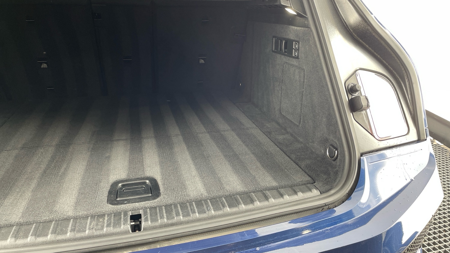 Used BMW iX 2022 for sale - 77803075: Photo 39