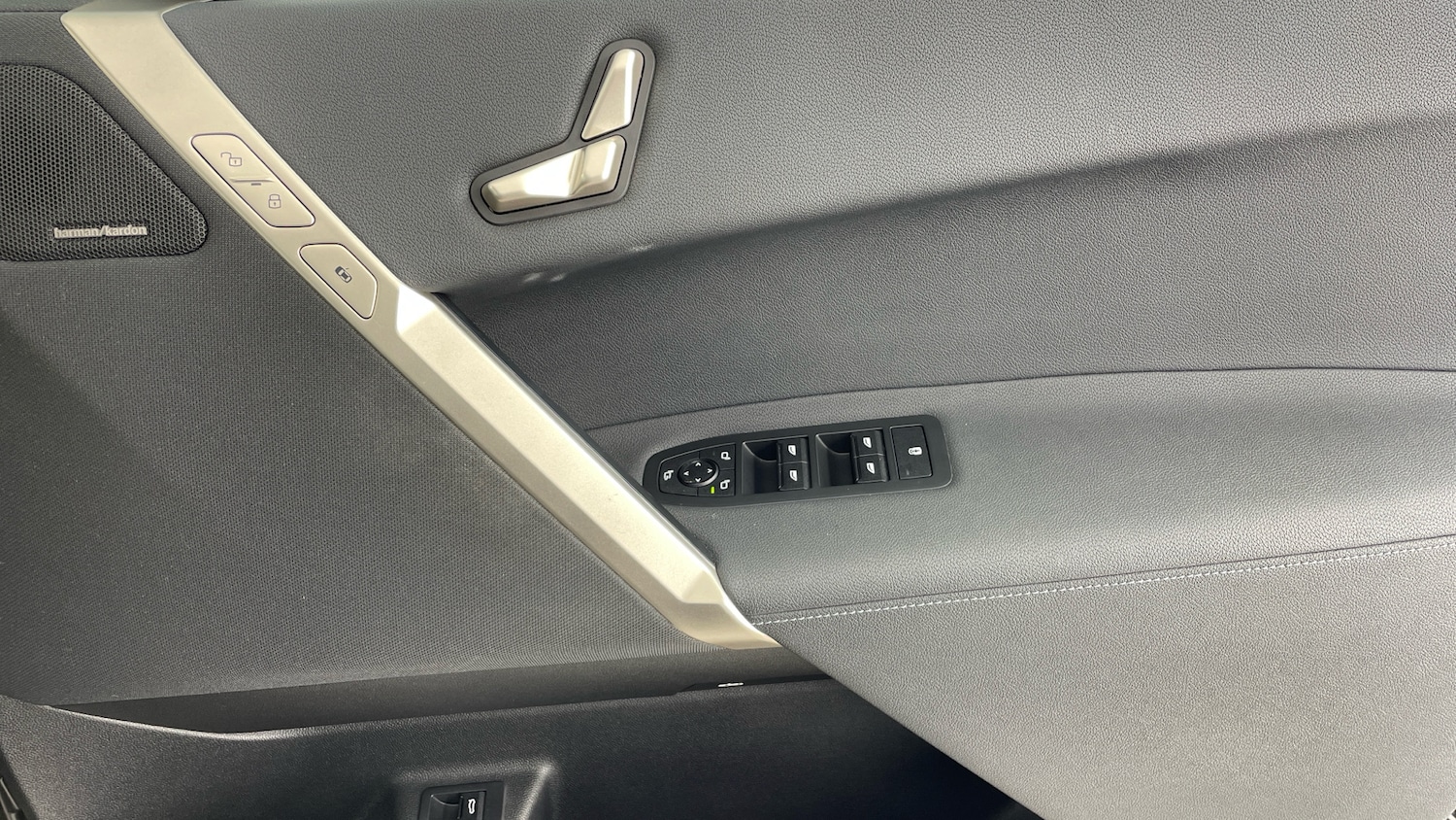 Used BMW iX 2022 for sale - 77803075: Photo 54