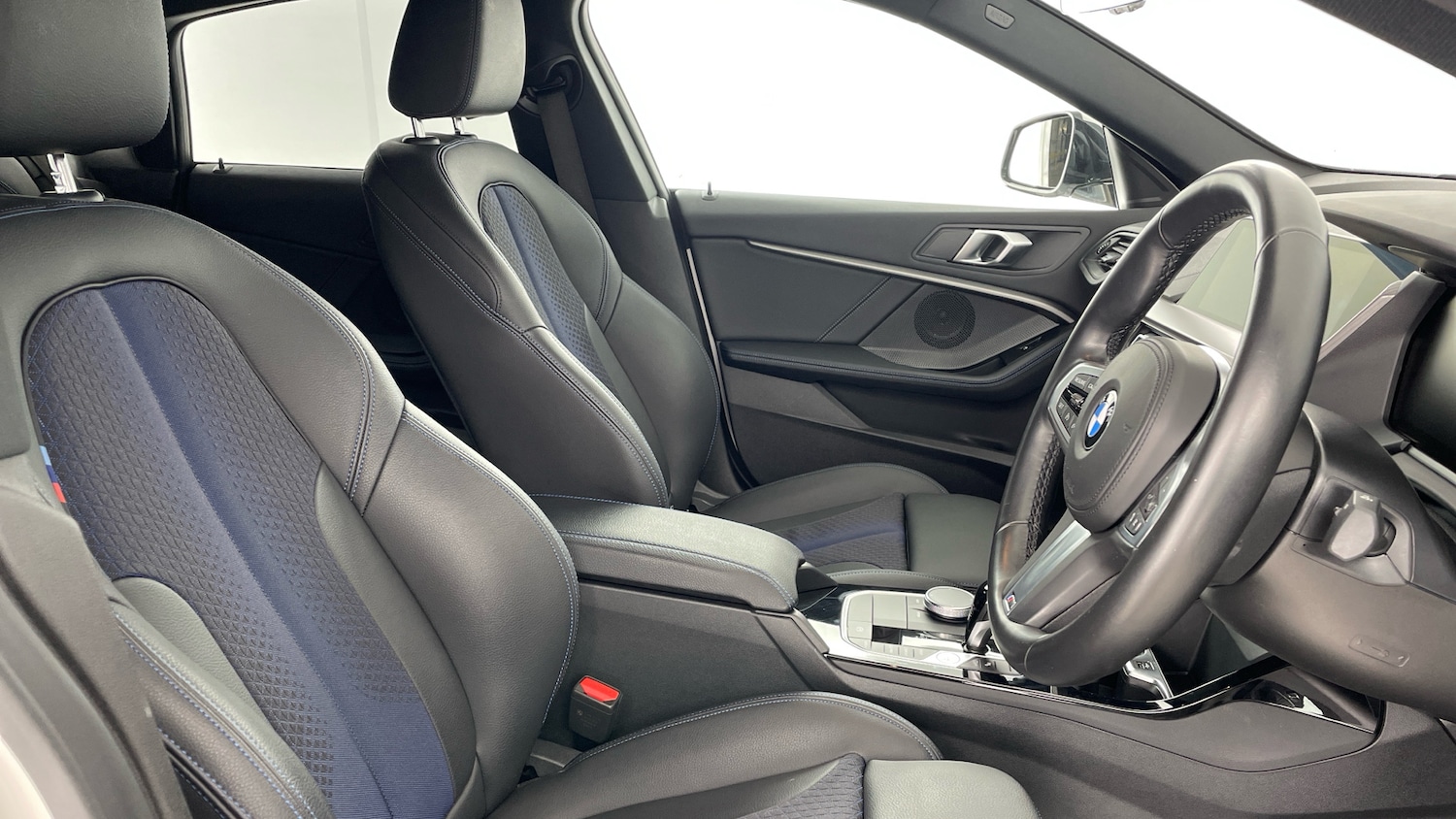 Used BMW 2 Series 2023 for sale - 77077791: Photo 11