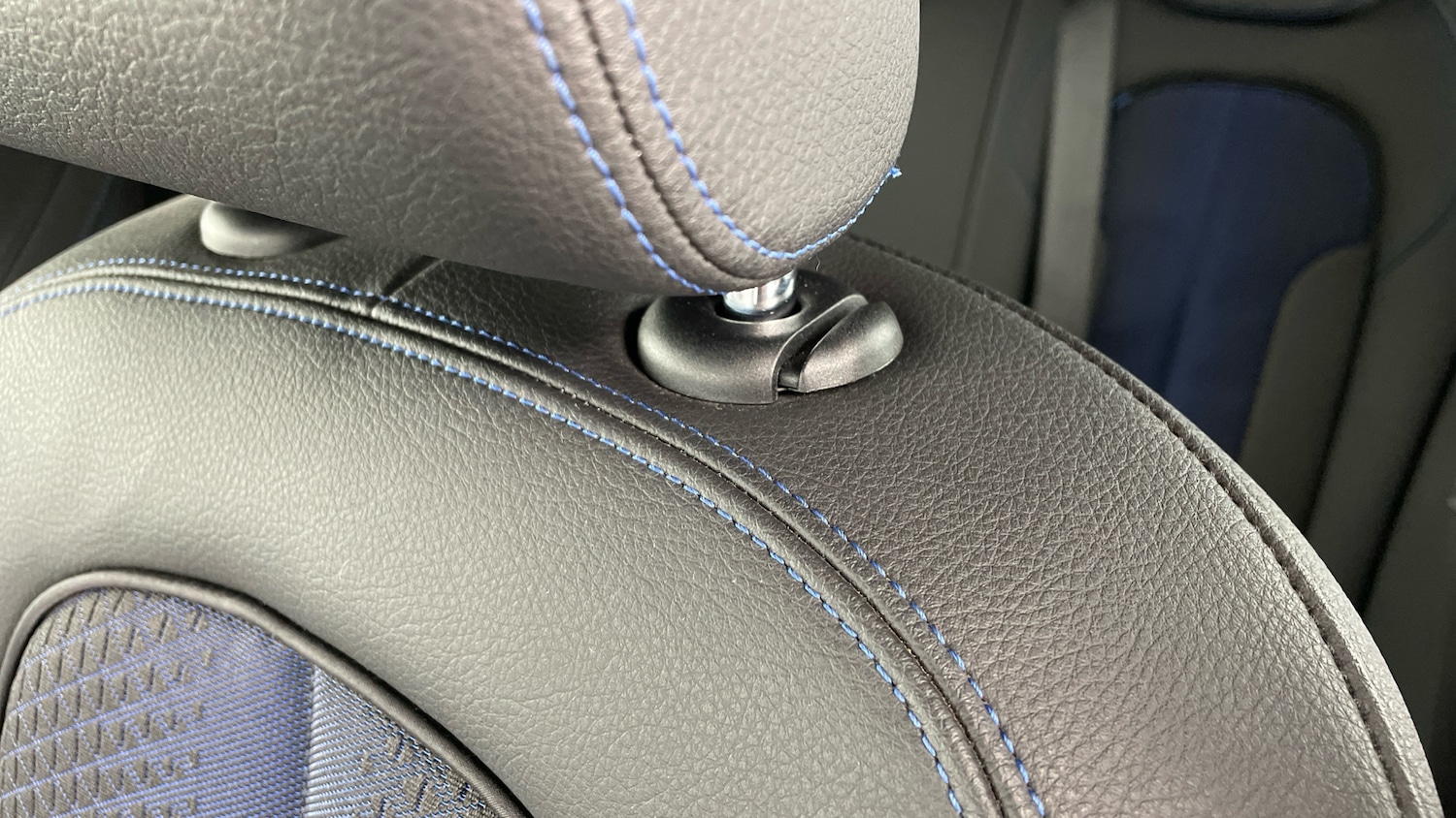 Used BMW 2 Series 2023 for sale - 77077791: Photo 30