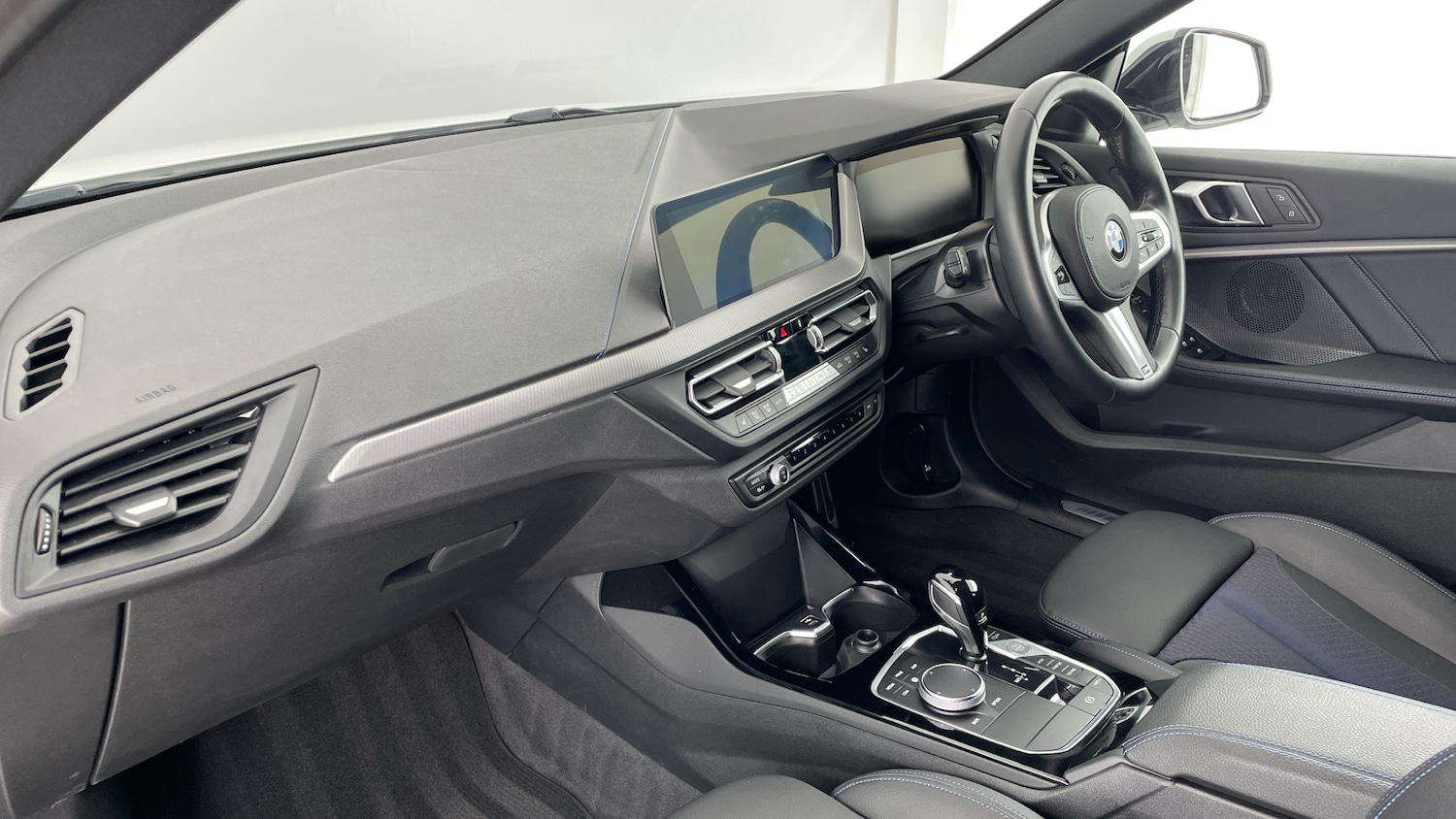 Used BMW 2 Series 2023 for sale - 77077791: Photo 7