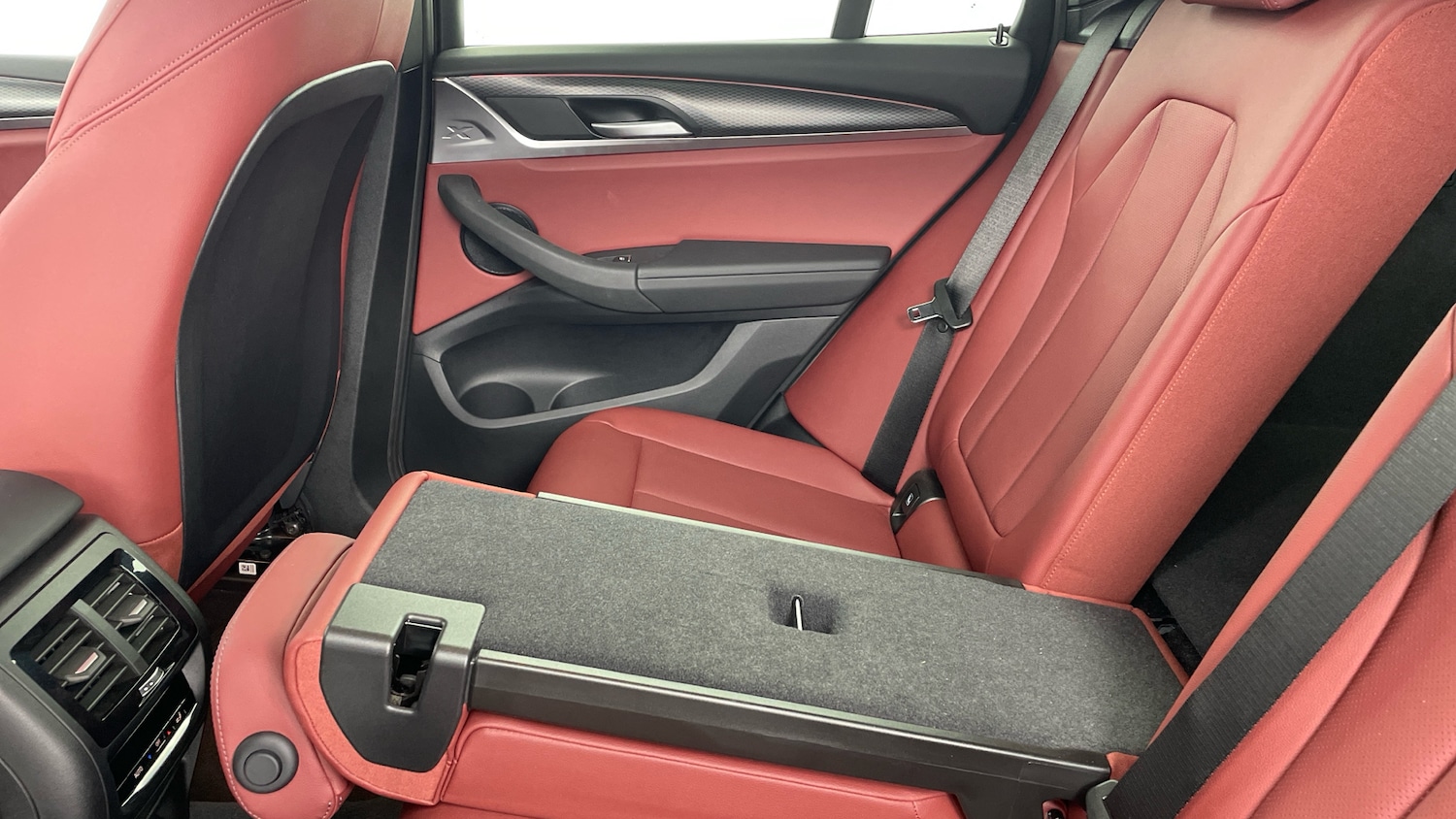 Used Volkswagen T-Roc 2023 for sale - 76725521: Photo 36