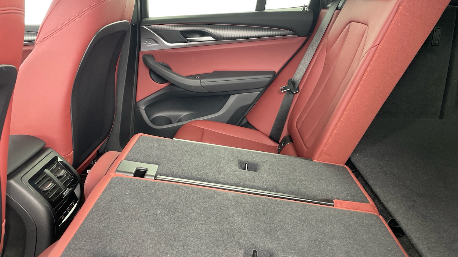 Used Volkswagen T-Roc 2023 for sale - 76725521: Photo 38