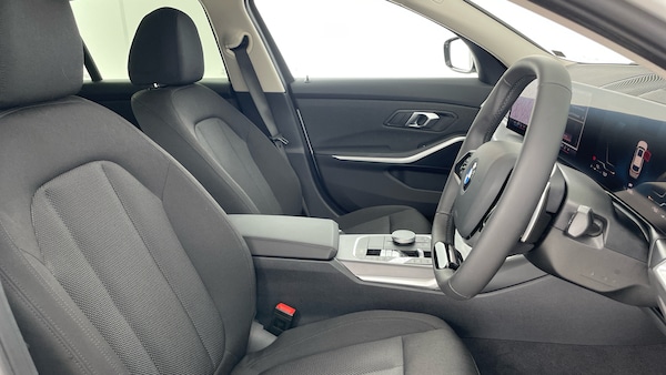 Used BMW 3 Series 2025 for sale - 76232256: Photo 11