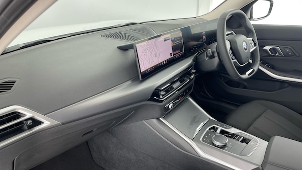 Used BMW 3 Series 2025 for sale - 76232256: Photo 7
