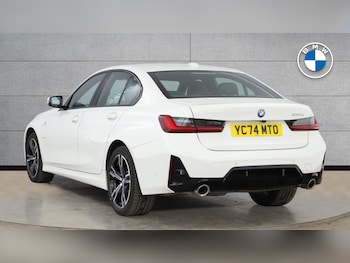 Used BMW 3 Series 2024 for sale - 76233070: Photo 2