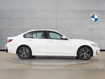 Used BMW 3 Series 2024 for sale - 76233070: Photo 3