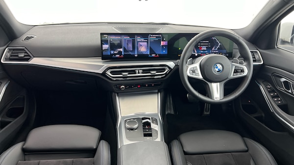 Used BMW 3 Series 2024 for sale - 76233070: Photo 4