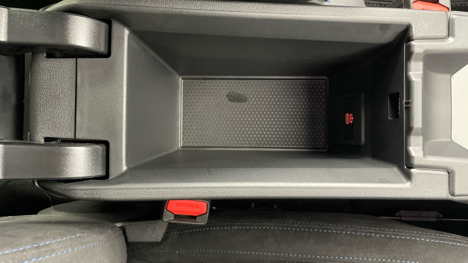 Used BMW 1 Series 2024 for sale - 77687923: Photo 54