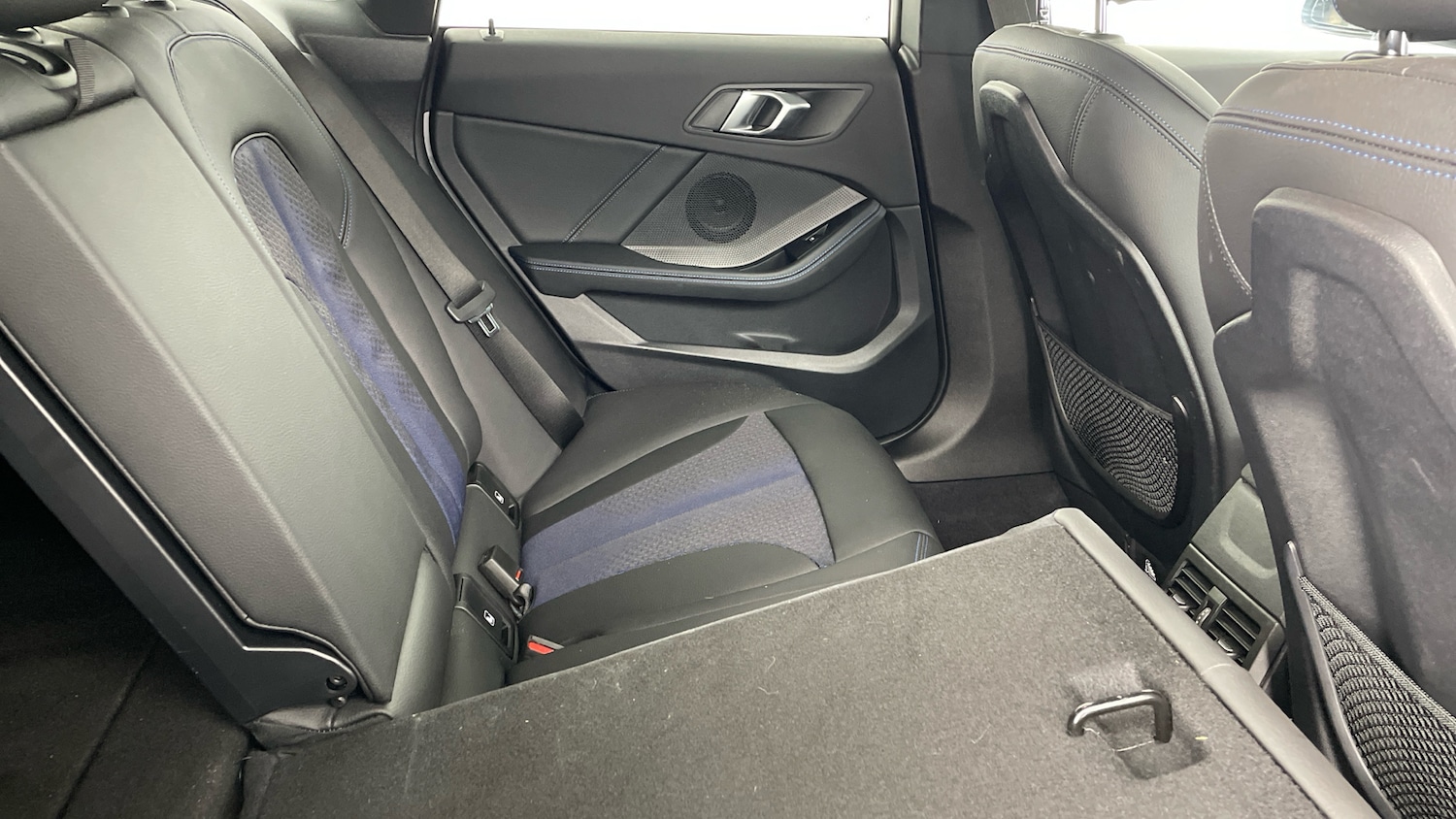 Used BMW 2 Series 2023 for sale - 77125000: Photo 49