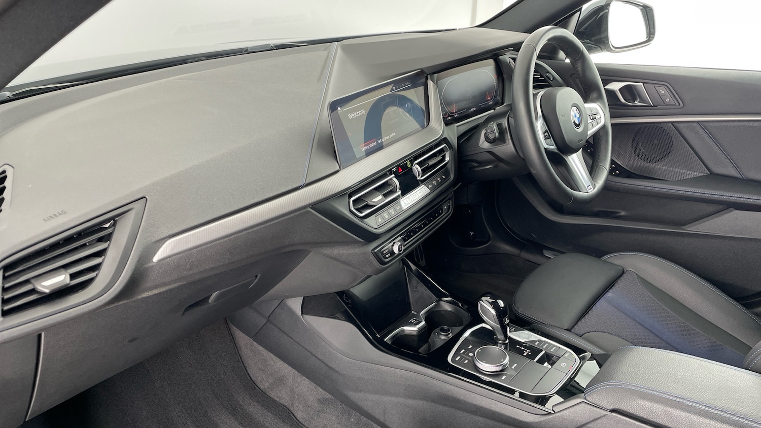 Used BMW 2 Series 2023 for sale - 77125000: Photo 7