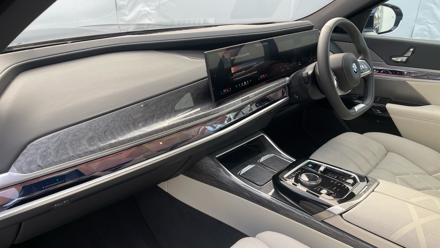 Used BMW i7 2025 for sale - 77115804: Photo 7