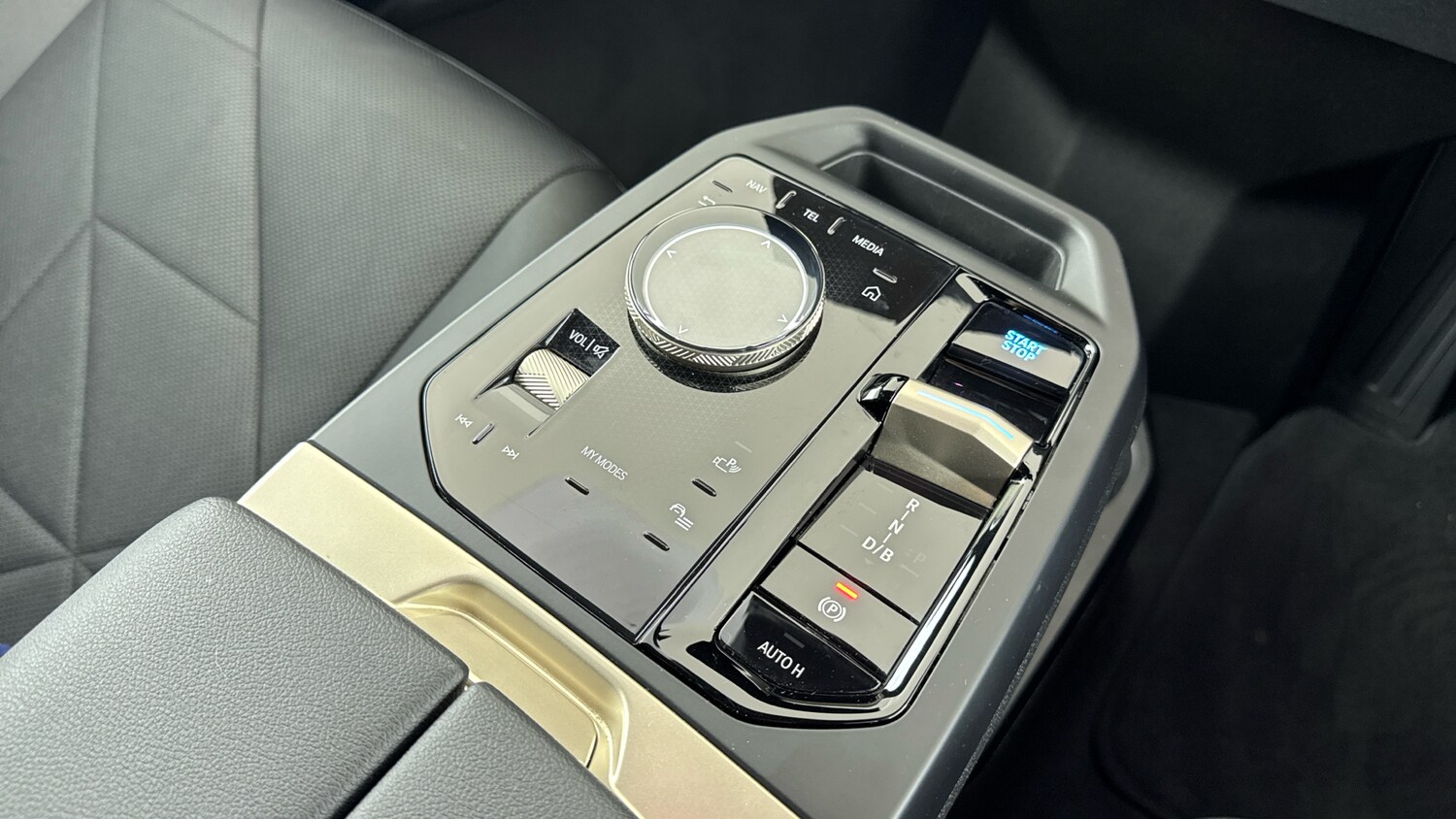 Used BMW iX 2022 for sale - 77639104: Photo 10