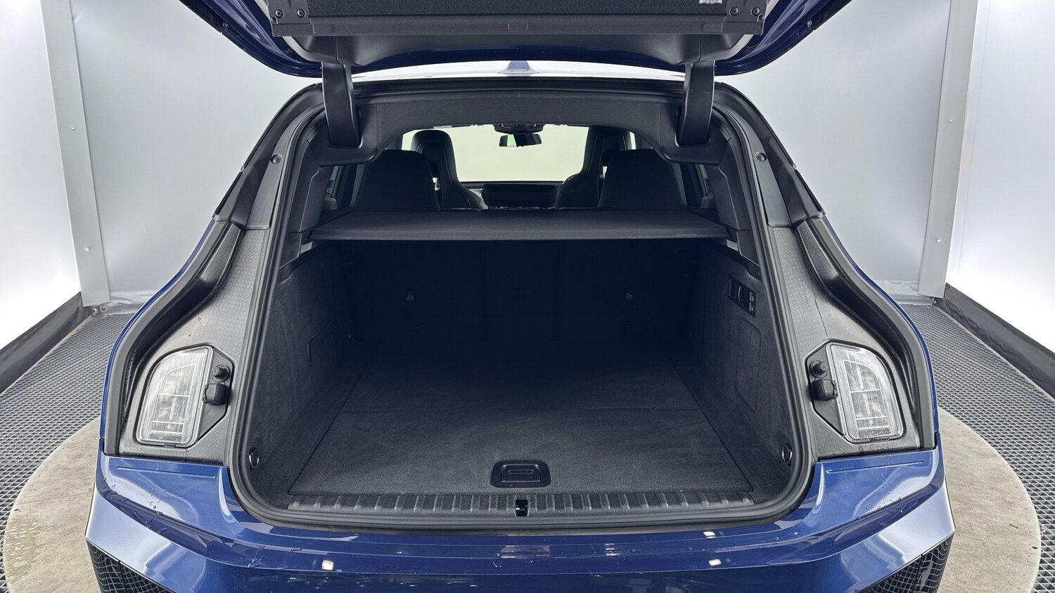 Used BMW iX 2022 for sale - 77639104: Photo 13