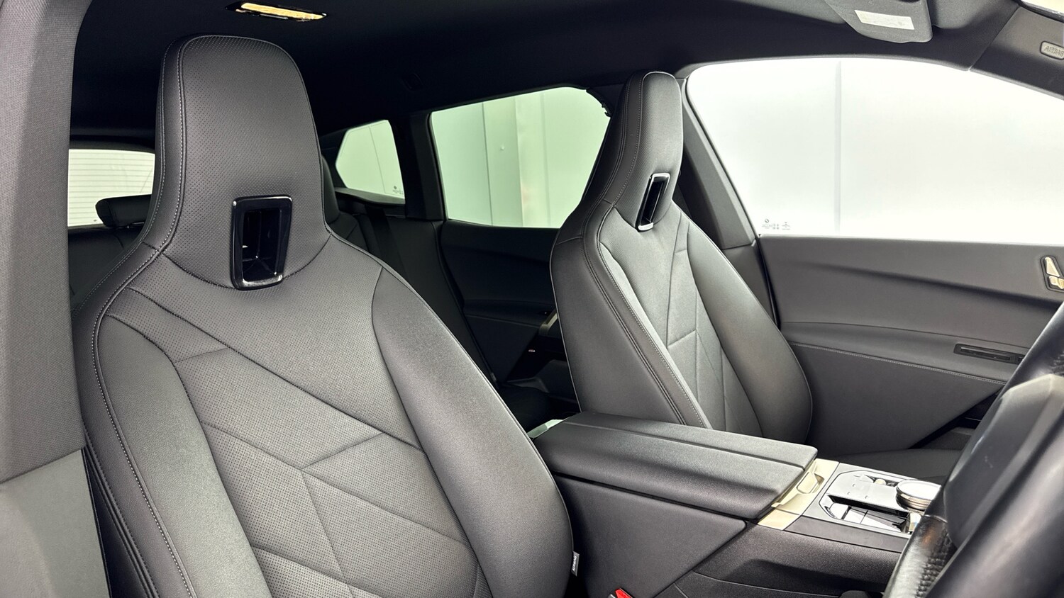 Used BMW iX 2022 for sale - 77639104: Photo 27