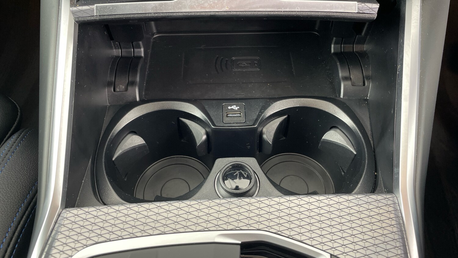 Used BMW 3 Series 2025 for sale - 76340990: Photo 57