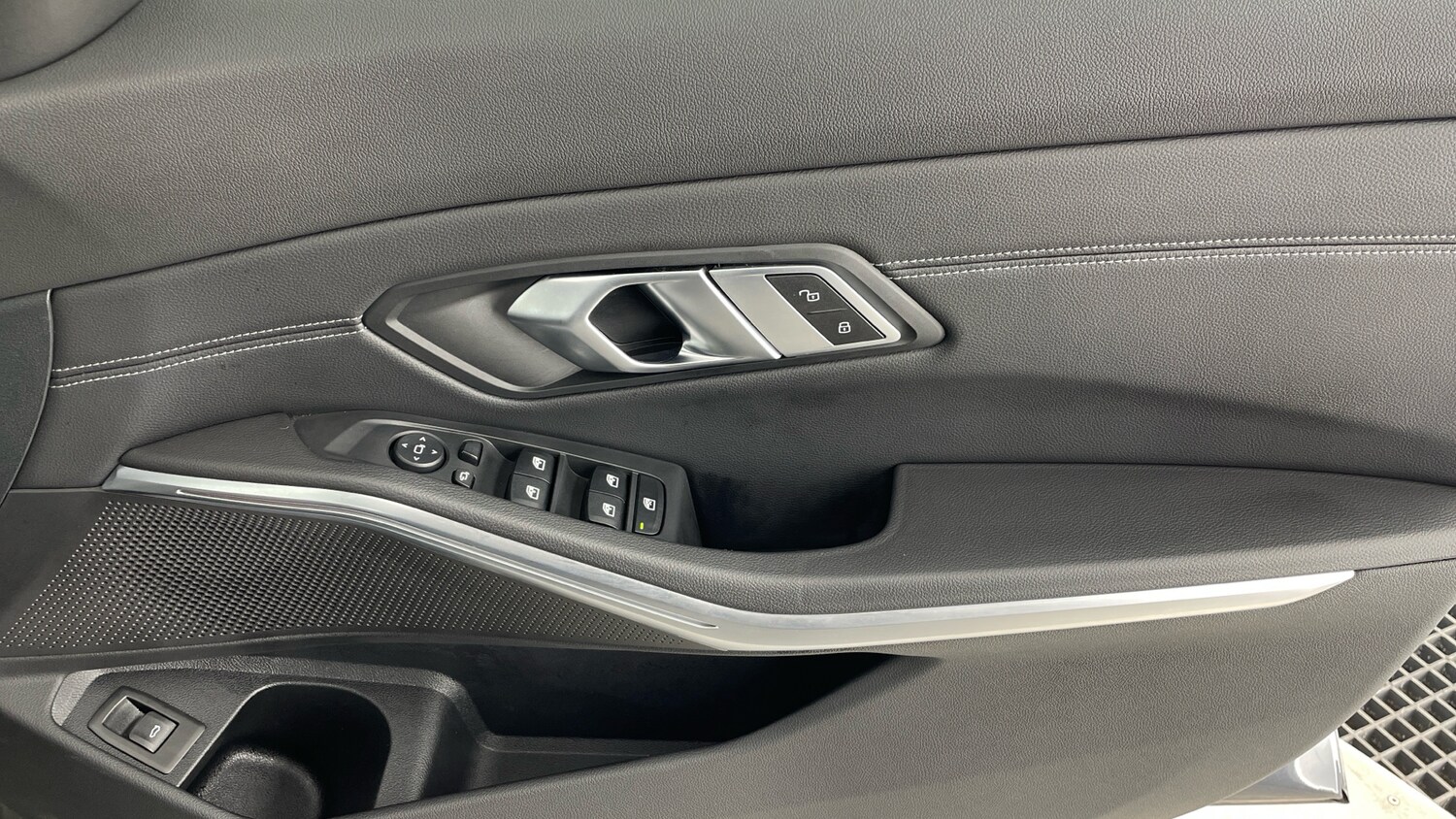 Used BMW 3 Series 2022 for sale - 77578130: Photo 51