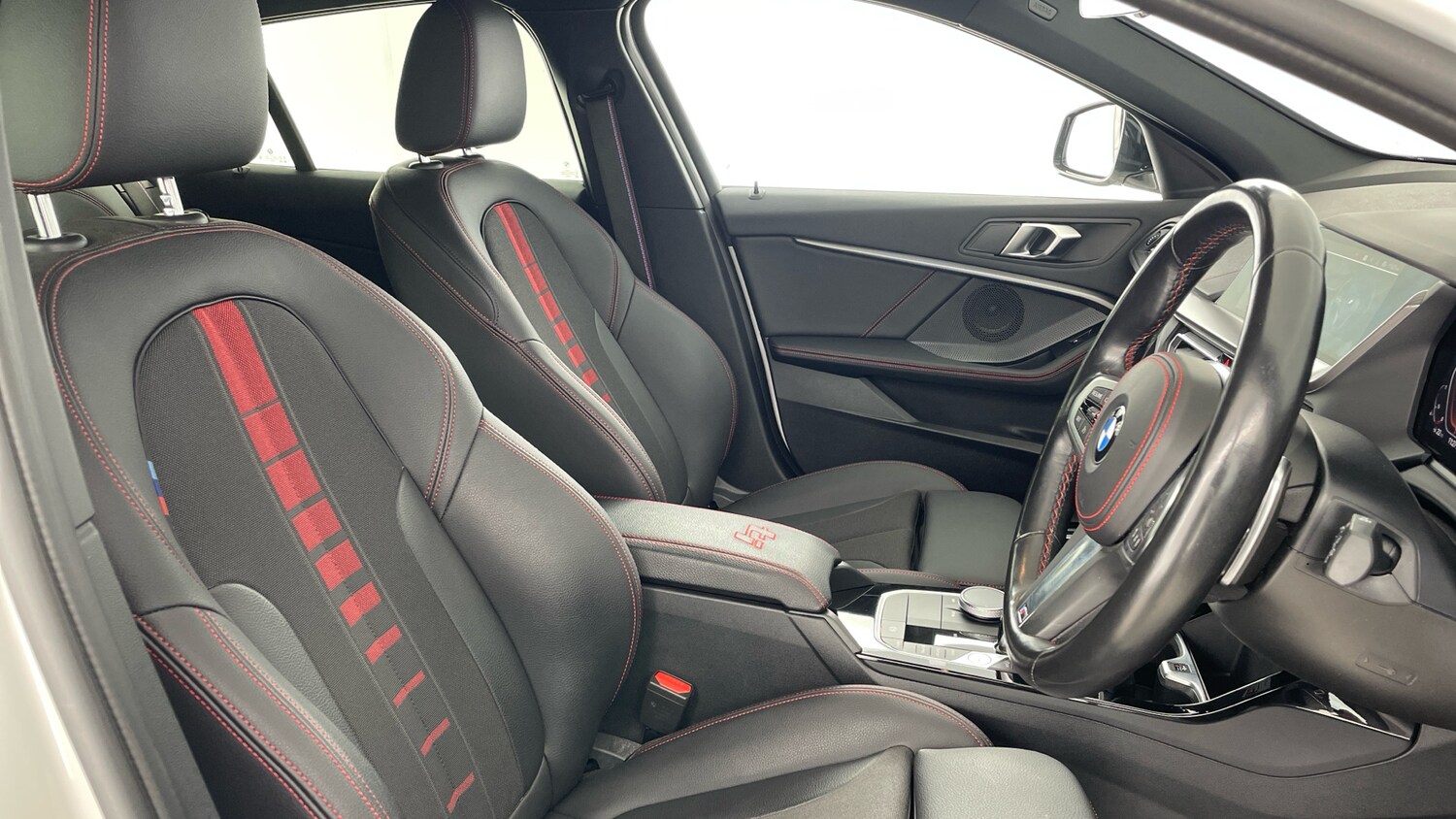 Used BMW 1 Series 2023 for sale - 76233076: Photo 11